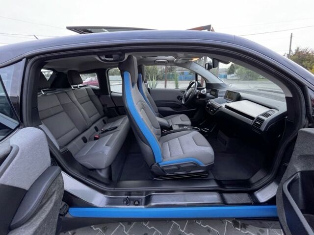 Черный БМВ И3, объемом двигателя 0 л и пробегом 72 тыс. км за 12200 $, фото 14 на Automoto.ua