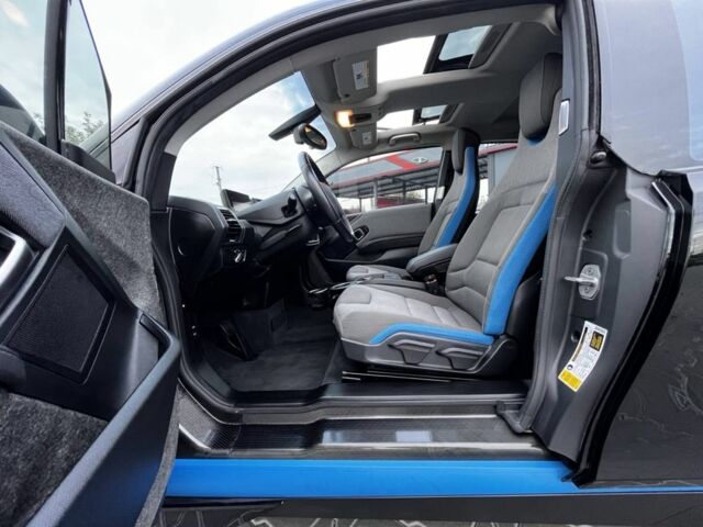 Черный БМВ И3, объемом двигателя 0 л и пробегом 72 тыс. км за 12200 $, фото 10 на Automoto.ua