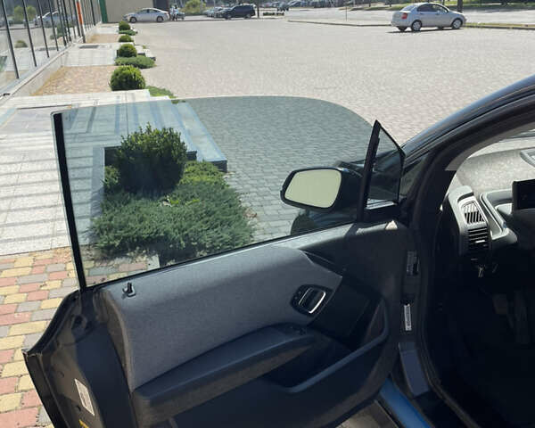 Черный БМВ И3, объемом двигателя 0 л и пробегом 106 тыс. км за 12200 $, фото 11 на Automoto.ua