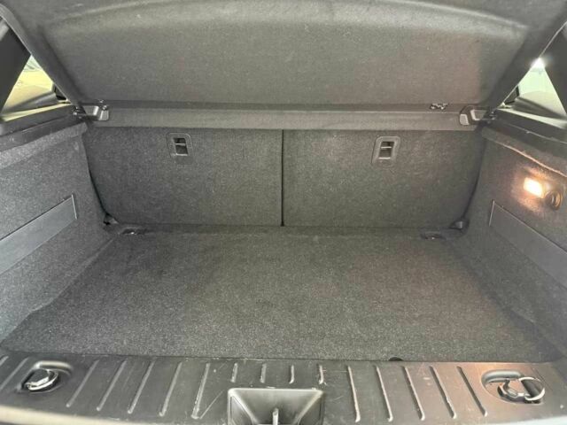 Черный БМВ И3, объемом двигателя 0 л и пробегом 50 тыс. км за 10128 $, фото 23 на Automoto.ua