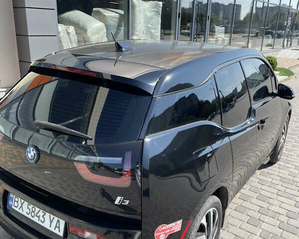 Черный БМВ И3, объемом двигателя 0 л и пробегом 106 тыс. км за 12200 $, фото 6 на Automoto.ua
