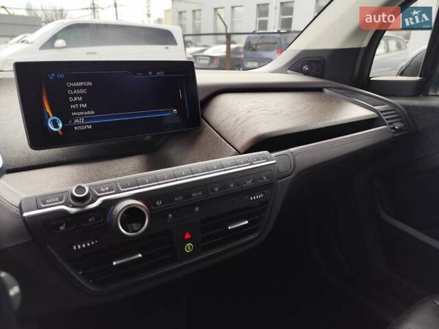 Чорний БМВ І3, об'ємом двигуна 0 л та пробігом 135 тис. км за 14333 $, фото 60 на Automoto.ua