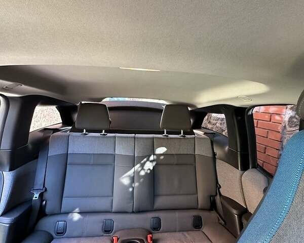 Черный БМВ И3, объемом двигателя 0.6 л и пробегом 137 тыс. км за 17500 $, фото 4 на Automoto.ua