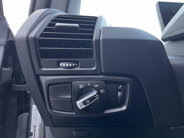 Черный БМВ И3, объемом двигателя 0 л и пробегом 72 тыс. км за 12200 $, фото 11 на Automoto.ua