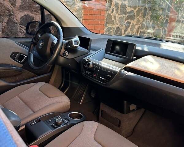 Черный БМВ И3, объемом двигателя 0.6 л и пробегом 137 тыс. км за 17500 $, фото 18 на Automoto.ua