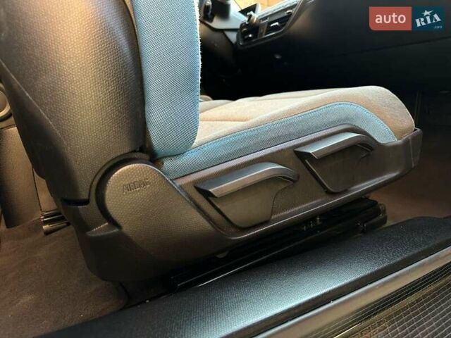 Черный БМВ И3, объемом двигателя 0.6 л и пробегом 137 тыс. км за 17500 $, фото 15 на Automoto.ua