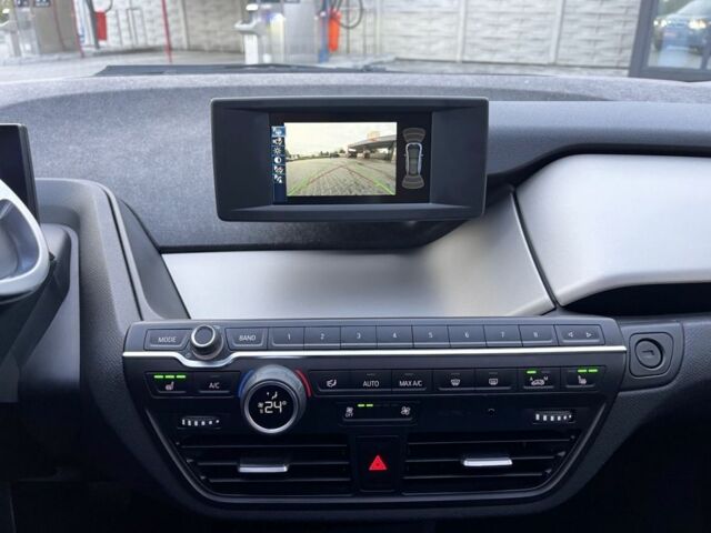 Черный БМВ И3, объемом двигателя 0 л и пробегом 72 тыс. км за 12200 $, фото 17 на Automoto.ua