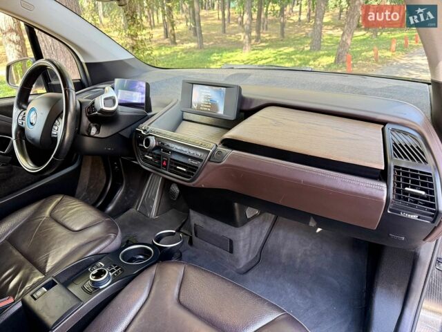 Черный БМВ И3, объемом двигателя 0 л и пробегом 53 тыс. км за 13900 $, фото 16 на Automoto.ua