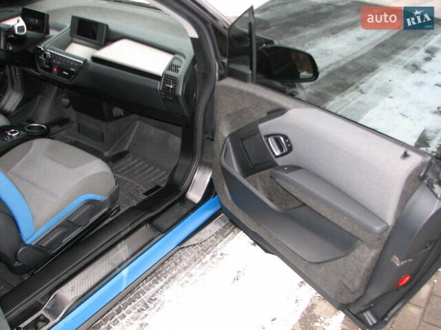 Черный БМВ И3, объемом двигателя 0 л и пробегом 64 тыс. км за 13500 $, фото 24 на Automoto.ua