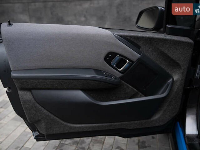 Черный БМВ И3, объемом двигателя 0 л и пробегом 64 тыс. км за 15000 $, фото 16 на Automoto.ua