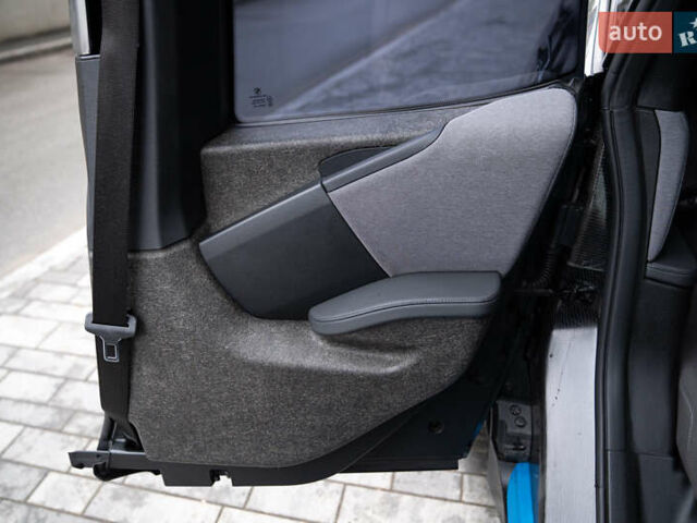 Черный БМВ И3, объемом двигателя 0 л и пробегом 64 тыс. км за 15000 $, фото 27 на Automoto.ua