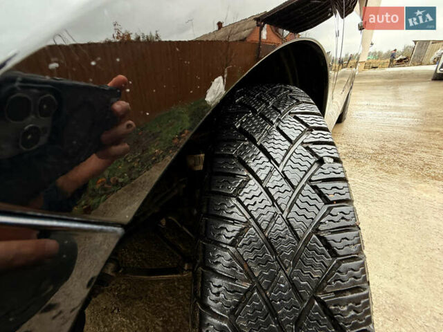 Черный БМВ И3, объемом двигателя 0 л и пробегом 155 тыс. км за 13050 $, фото 17 на Automoto.ua