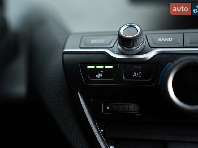 Черный БМВ И3, объемом двигателя 0 л и пробегом 64 тыс. км за 15000 $, фото 20 на Automoto.ua