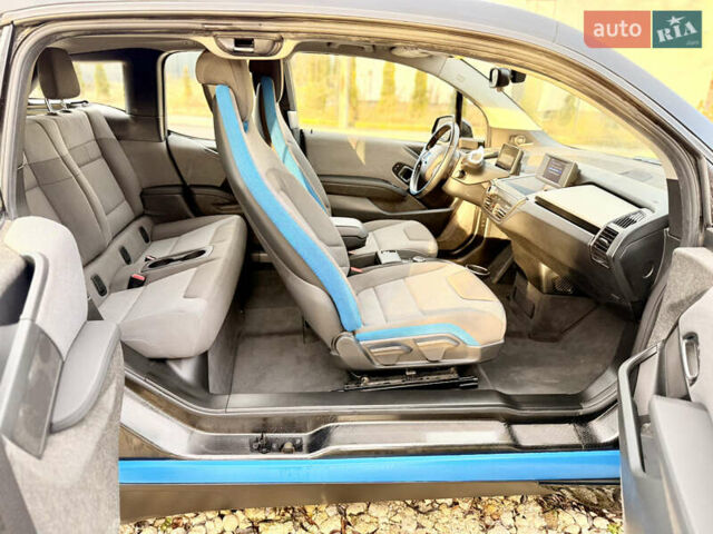 Черный БМВ И3, объемом двигателя 0 л и пробегом 71 тыс. км за 17800 $, фото 15 на Automoto.ua