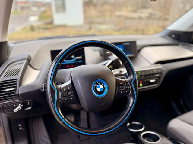 Черный БМВ И3, объемом двигателя 0 л и пробегом 71 тыс. км за 17800 $, фото 21 на Automoto.ua