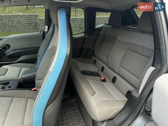 Черный БМВ И3, объемом двигателя 0 л и пробегом 69 тыс. км за 15200 $, фото 21 на Automoto.ua