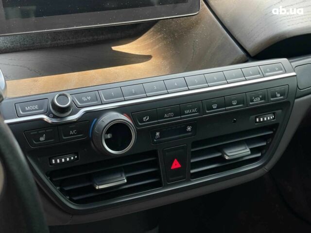 Черный БМВ И3, объемом двигателя 0 л и пробегом 92 тыс. км за 20490 $, фото 20 на Automoto.ua