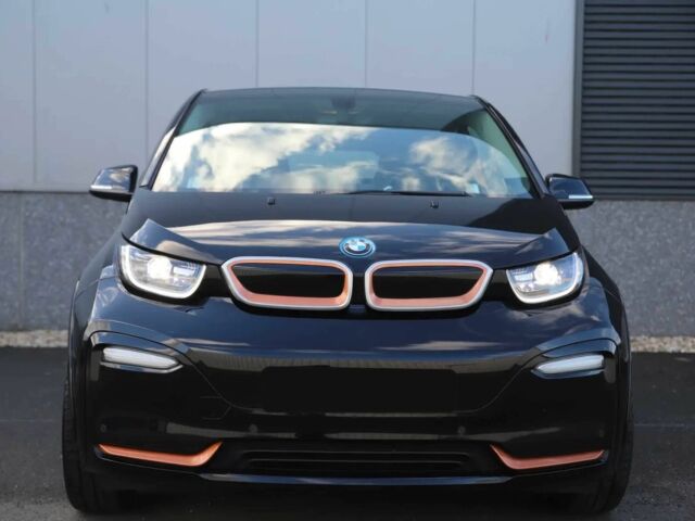 Черный БМВ И3, объемом двигателя 0 л и пробегом 41 тыс. км за 5000 $, фото 1 на Automoto.ua