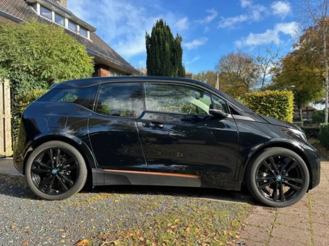 Черный БМВ И3, объемом двигателя 0 л и пробегом 46 тыс. км за 10000 $, фото 4 на Automoto.ua