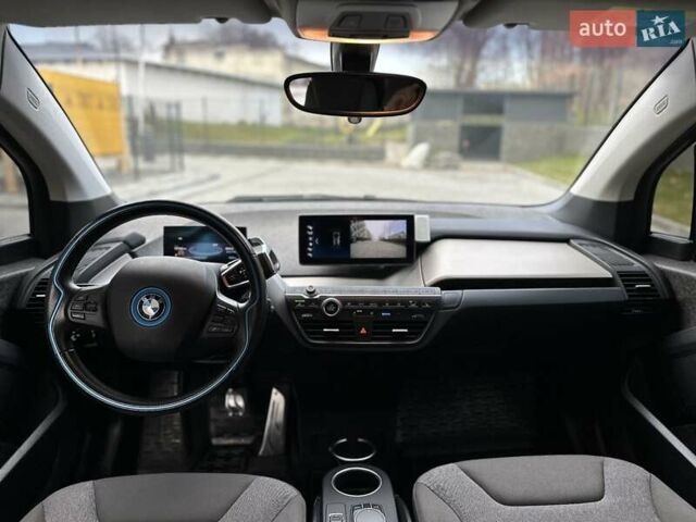 Черный БМВ И3, объемом двигателя 0 л и пробегом 69 тыс. км за 15200 $, фото 16 на Automoto.ua