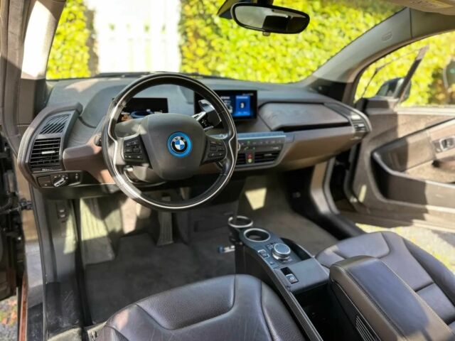 Черный БМВ И3, объемом двигателя 0 л и пробегом 46 тыс. км за 10000 $, фото 5 на Automoto.ua