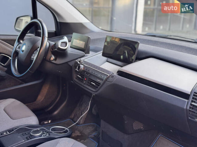 Черный БМВ И3, объемом двигателя 0 л и пробегом 69 тыс. км за 14750 $, фото 14 на Automoto.ua