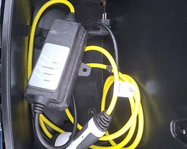 Чорний БМВ І3, об'ємом двигуна 0 л та пробігом 98 тис. км за 16500 $, фото 17 на Automoto.ua