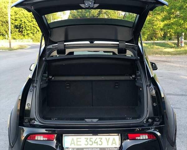Черный БМВ И3, объемом двигателя 0 л и пробегом 13 тыс. км за 23500 $, фото 15 на Automoto.ua