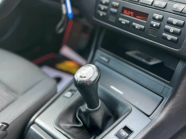 Чорний БМВ І3, об'ємом двигуна 1.8 л та пробігом 210 тис. км за 5300 $, фото 12 на Automoto.ua