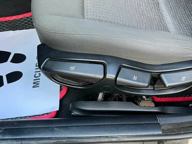 Чорний БМВ І3, об'ємом двигуна 1.8 л та пробігом 210 тис. км за 5300 $, фото 15 на Automoto.ua