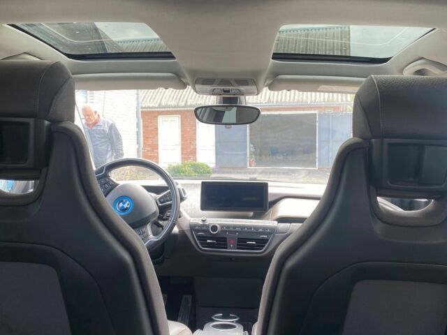 Черный БМВ И3, объемом двигателя 0 л и пробегом 81 тыс. км за 14200 $, фото 5 на Automoto.ua