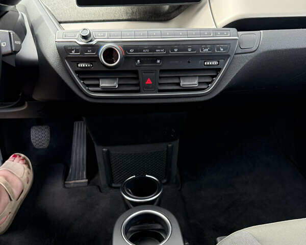 Коричневий БМВ І3, об'ємом двигуна 0 л та пробігом 109 тис. км за 7900 $, фото 17 на Automoto.ua