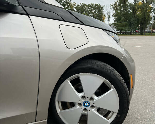 Коричневый БМВ И3, объемом двигателя 0.65 л и пробегом 155 тыс. км за 12900 $, фото 2 на Automoto.ua