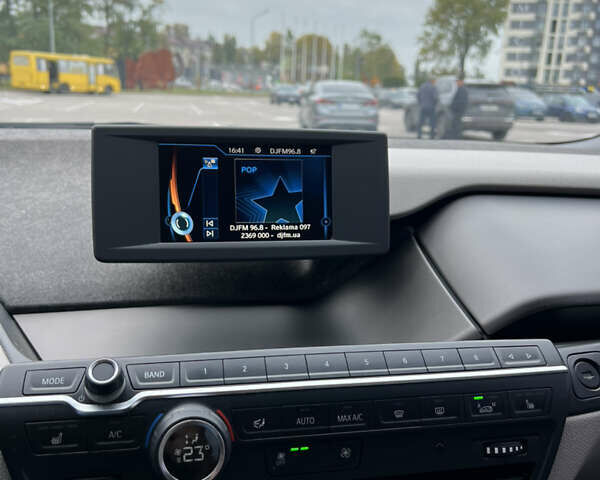 Коричневий БМВ І3, об'ємом двигуна 0.65 л та пробігом 157 тис. км за 11400 $, фото 17 на Automoto.ua