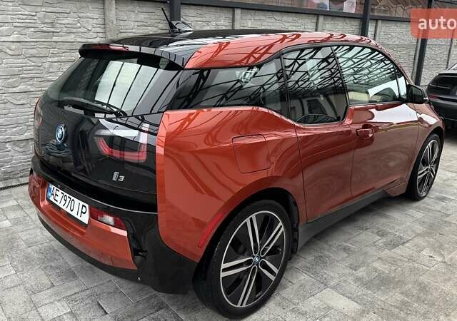 Красный БМВ И3, объемом двигателя 0 л и пробегом 96 тыс. км за 11500 $, фото 1 на Automoto.ua
