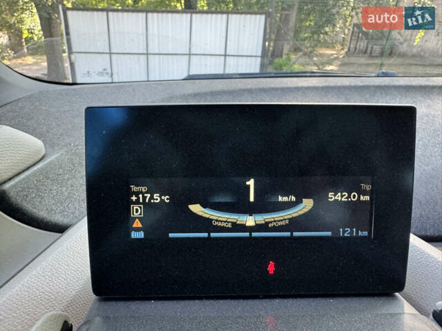Красный БМВ И3, объемом двигателя 0 л и пробегом 83 тыс. км за 7600 $, фото 19 на Automoto.ua