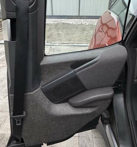 Красный БМВ И3, объемом двигателя 0 л и пробегом 96 тыс. км за 11500 $, фото 13 на Automoto.ua