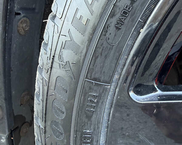 Красный БМВ И3, объемом двигателя 0 л и пробегом 96 тыс. км за 17500 $, фото 12 на Automoto.ua