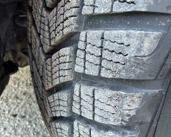 Красный БМВ И3, объемом двигателя 0 л и пробегом 96 тыс. км за 17500 $, фото 13 на Automoto.ua