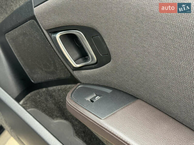 Червоний БМВ І3, об'ємом двигуна 0 л та пробігом 56 тис. км за 25900 $, фото 52 на Automoto.ua