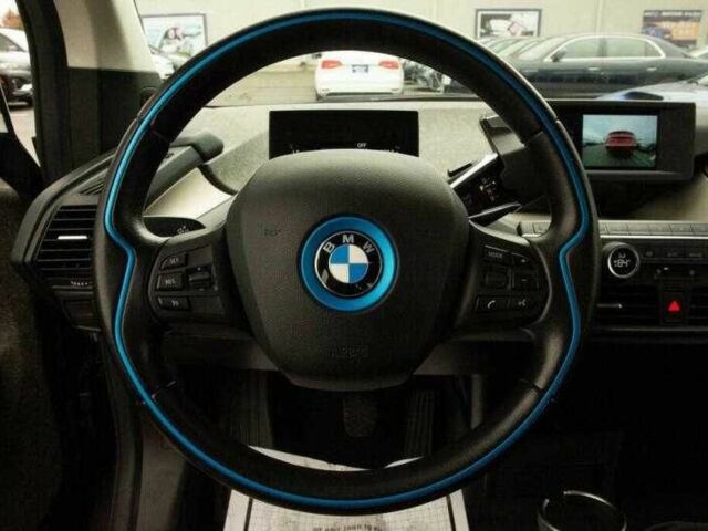 Красный БМВ И3, объемом двигателя 0.7 л и пробегом 35 тыс. км за 6400 $, фото 9 на Automoto.ua