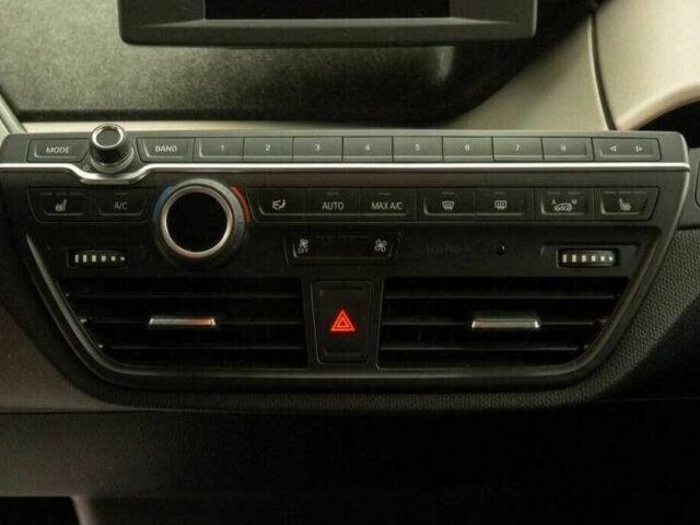 Красный БМВ И3, объемом двигателя 0.7 л и пробегом 35 тыс. км за 6400 $, фото 11 на Automoto.ua