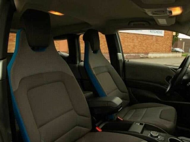 Красный БМВ И3, объемом двигателя 0.7 л и пробегом 35 тыс. км за 6400 $, фото 13 на Automoto.ua