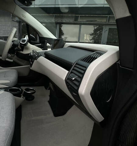 БМВ И3 2014 в Ивано-Франковске на Automoto.ua БМВ И3, объемом двигателя 0 л и пробегом 95 тыс. км за 9800 $, фото 41 на Automoto.ua