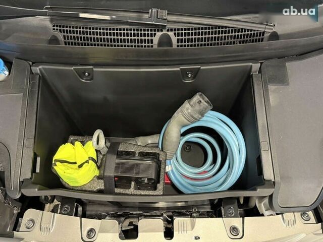 БМВ І3 2016 у Володимир-Волинський на Automoto.ua БМВ І3, об'ємом двигуна 0 л та пробігом 230 тис. км за 10600 $, фото 16 на Automoto.ua