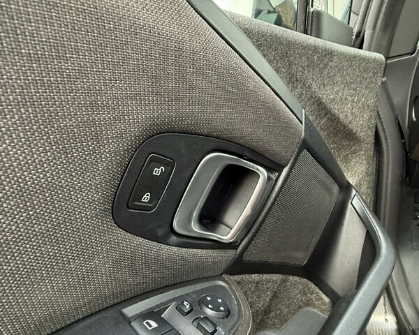 БМВ И3, объемом двигателя 0 л и пробегом 88 тыс. км за 12890 $, фото 13 на Automoto.ua