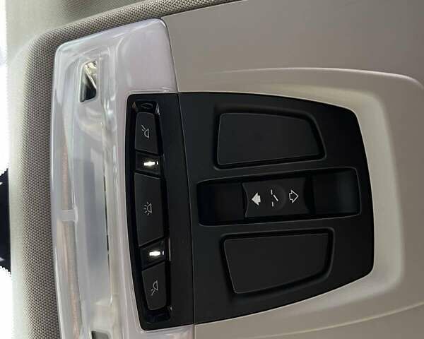 Желтый БМВ И3, объемом двигателя 0 л и пробегом 5 тыс. км за 26100 $, фото 22 на Automoto.ua