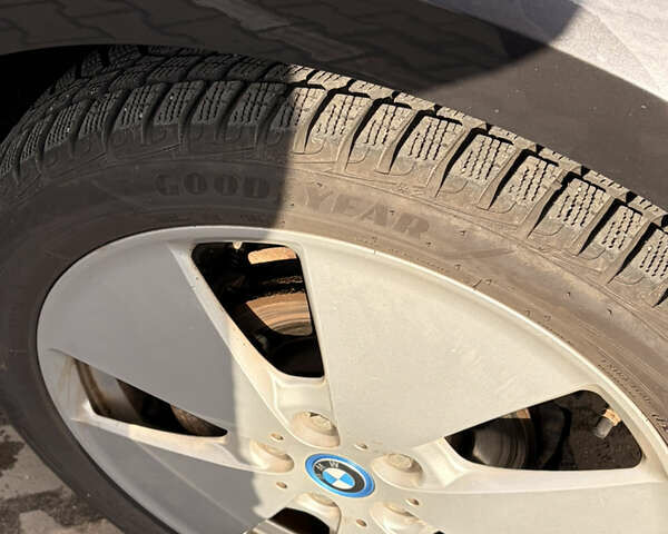 Серый БМВ И3, объемом двигателя 0 л и пробегом 109 тыс. км за 8900 $, фото 19 на Automoto.ua