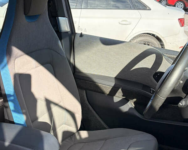 Серый БМВ И3, объемом двигателя 0 л и пробегом 109 тыс. км за 8900 $, фото 10 на Automoto.ua