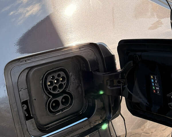 Серый БМВ И3, объемом двигателя 0 л и пробегом 109 тыс. км за 8900 $, фото 17 на Automoto.ua
